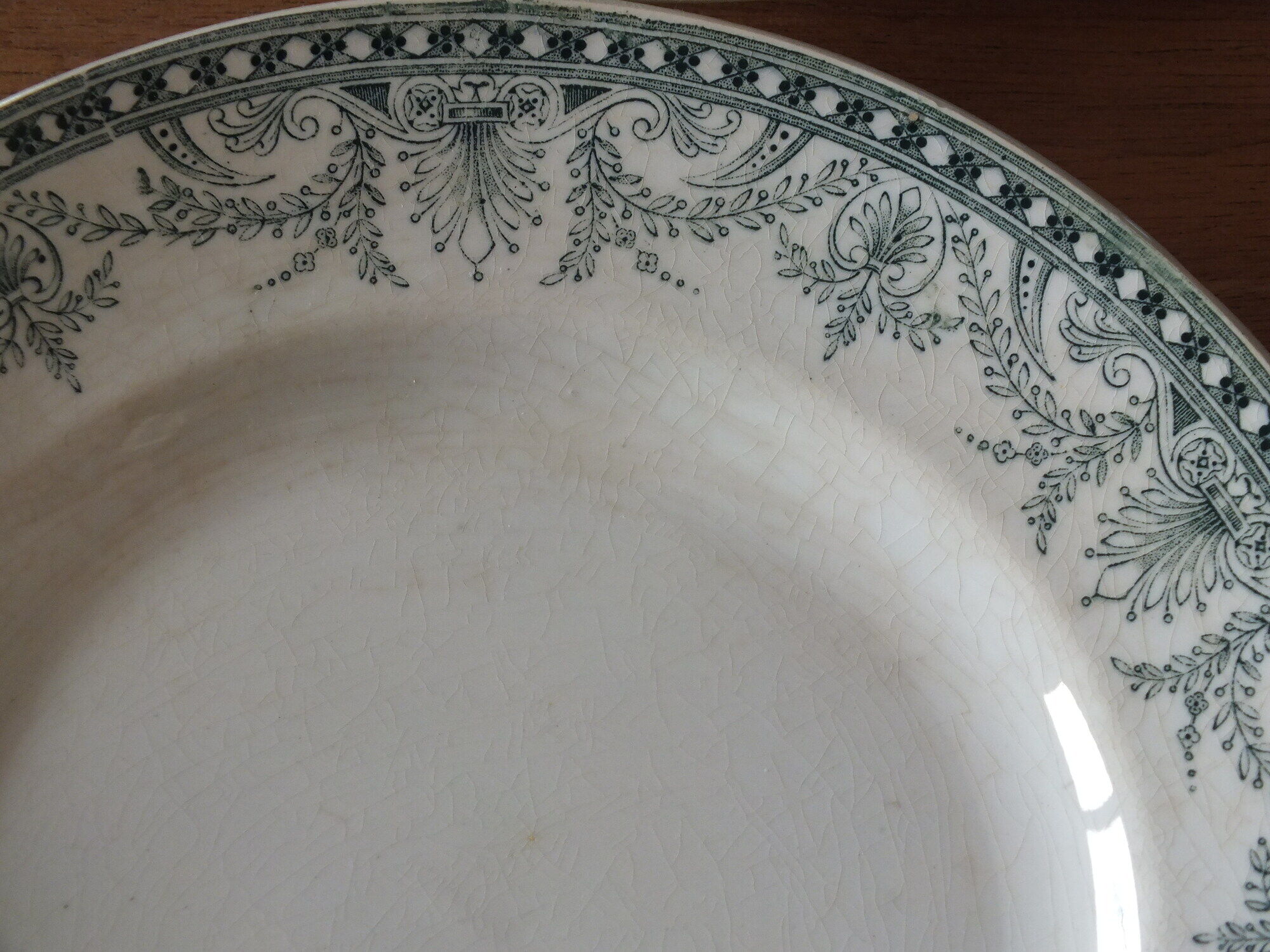 6 Flat plates in Iron Earth Moulin des Loups model Wilbur Lot 4
