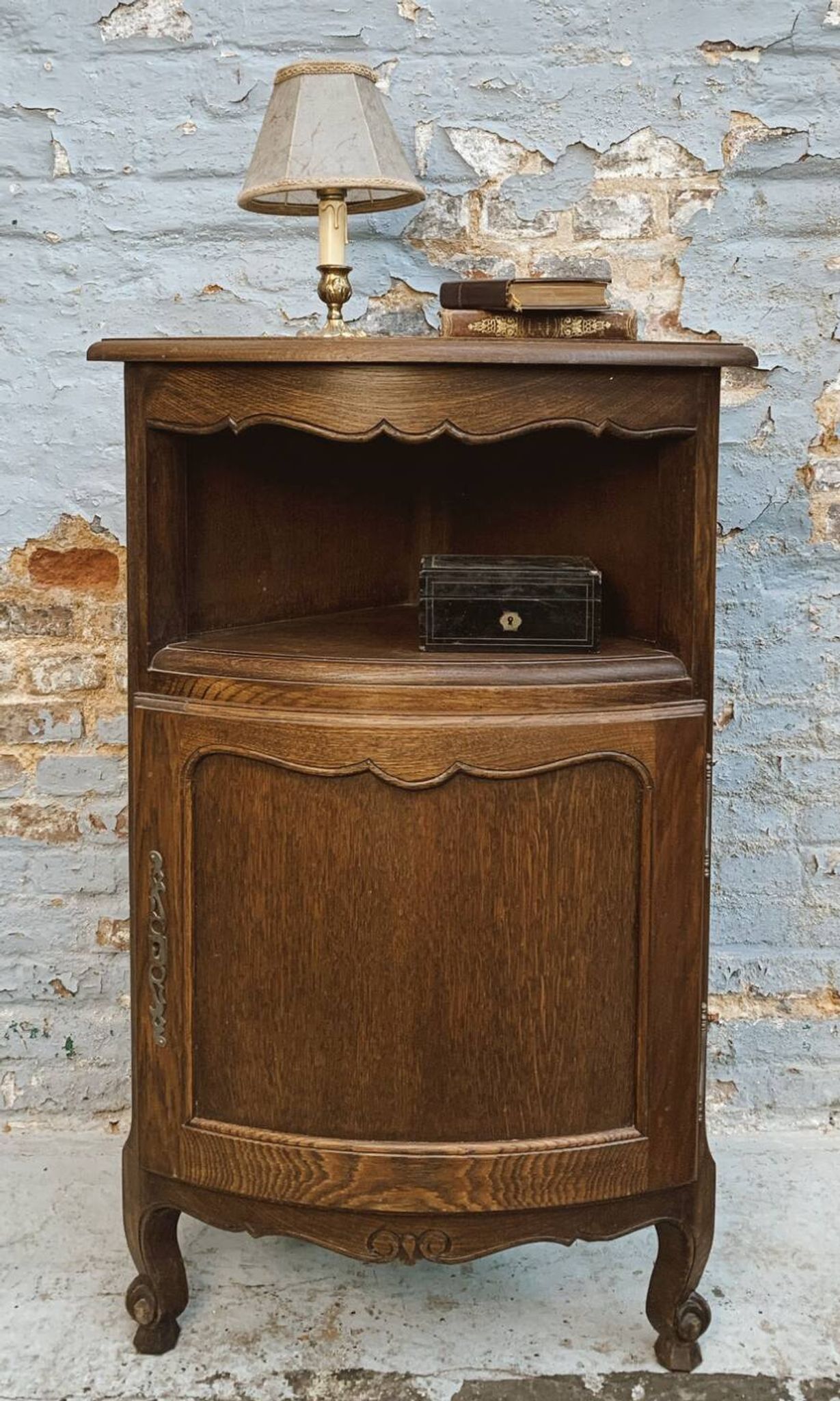 Encoignure à porte, merisier style louis XV, vintage, années 60