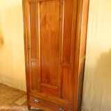 Armoire parisienne