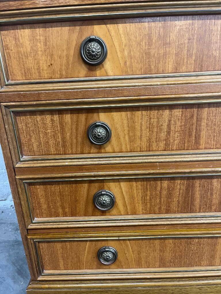 Vintage mini chest of drawers / wooden chest of drawers
