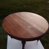 Round table with 3 extensions
