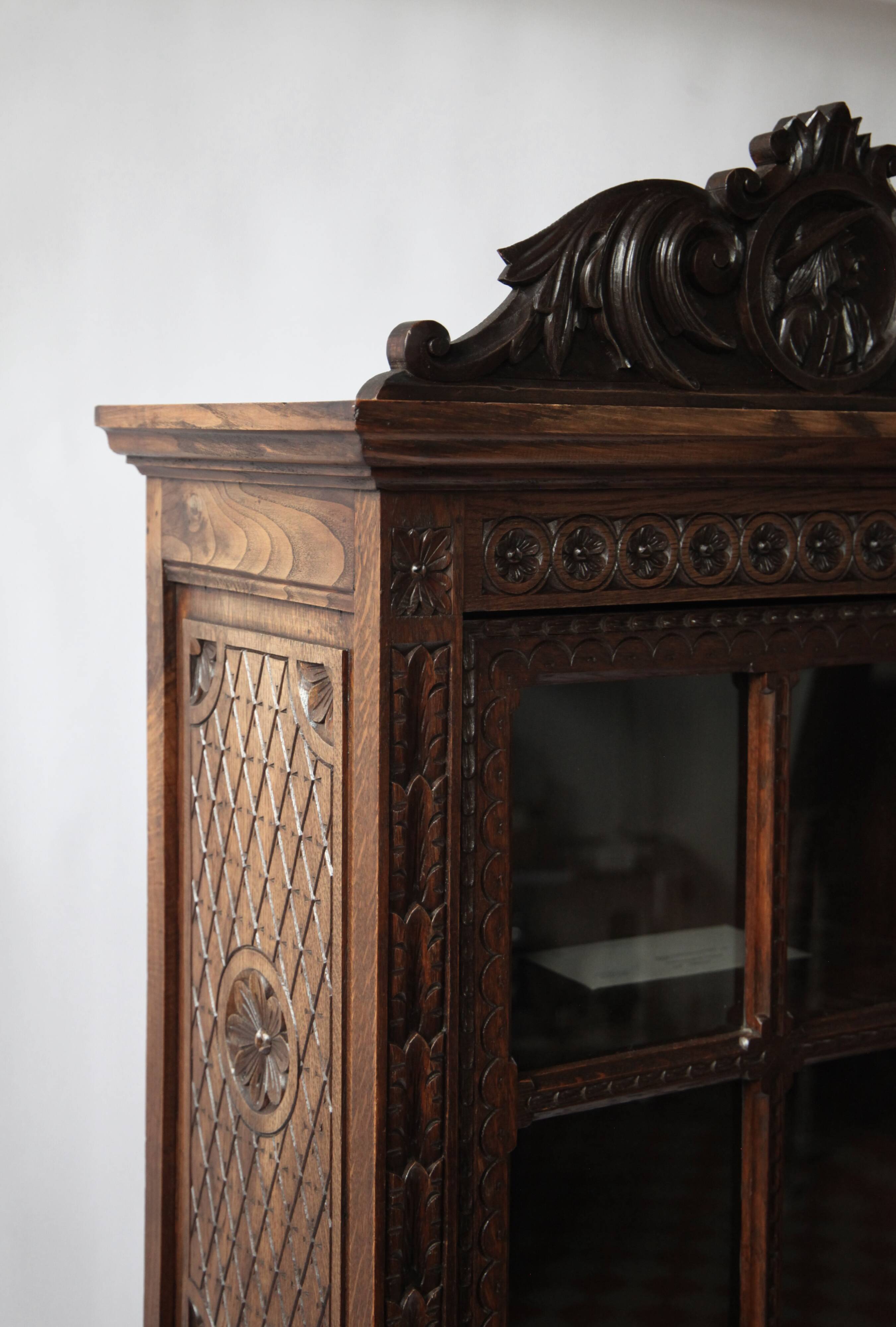 Antique Breton display cabinet in chestnut, France, circa 1880–1890