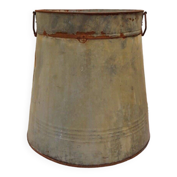 bassine en zinc avec des anses