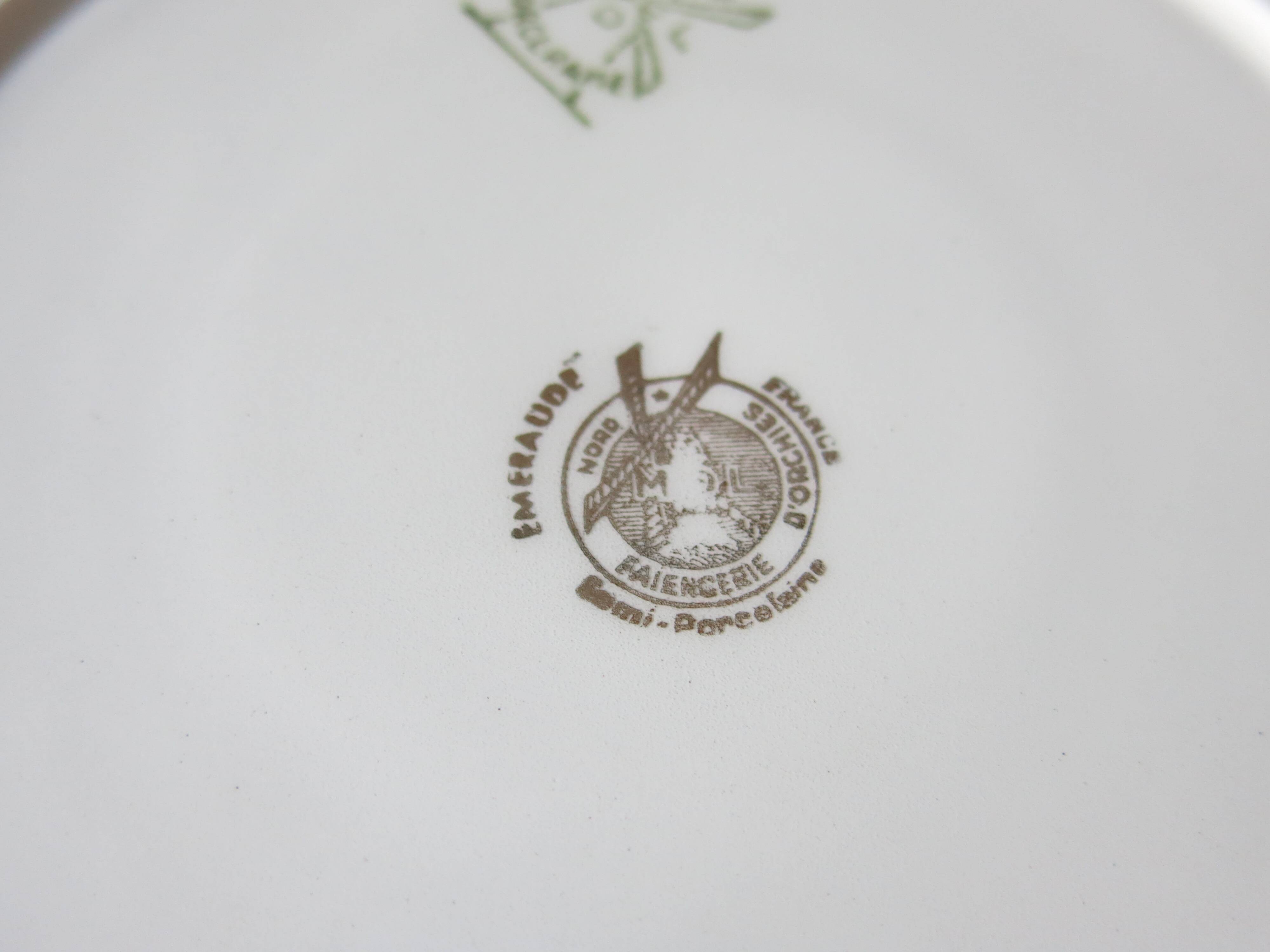 6 flat plates from Moulin des loups in good condition