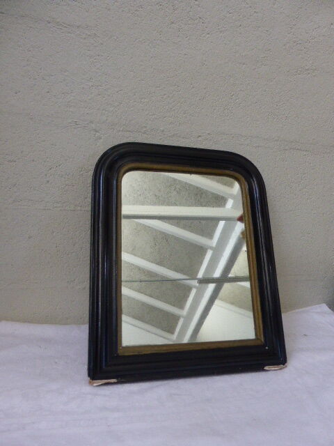 Napoleon III style mirror, wood and plaster wood back 31 x 41 cm.