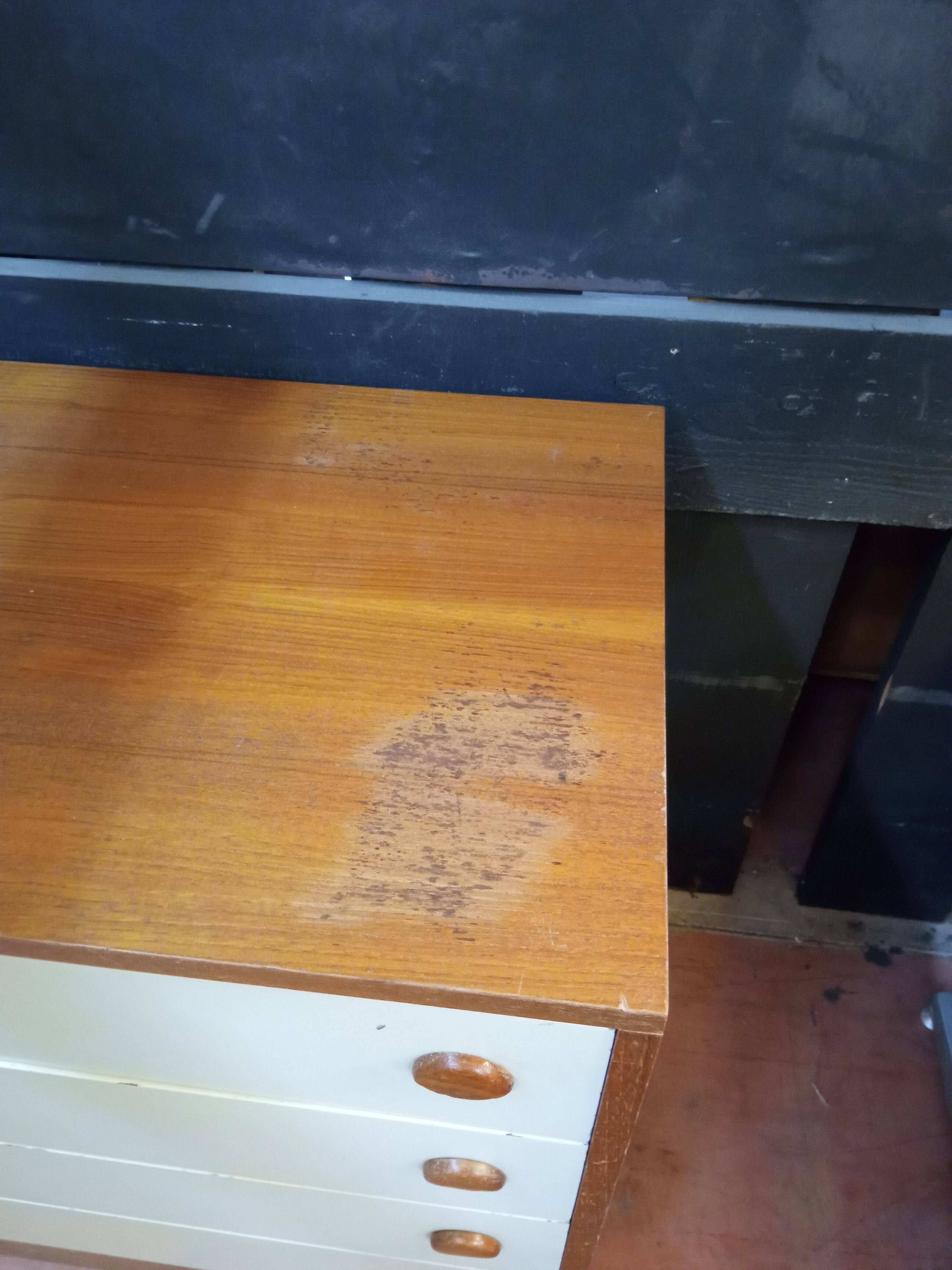 Commode en teck vintage