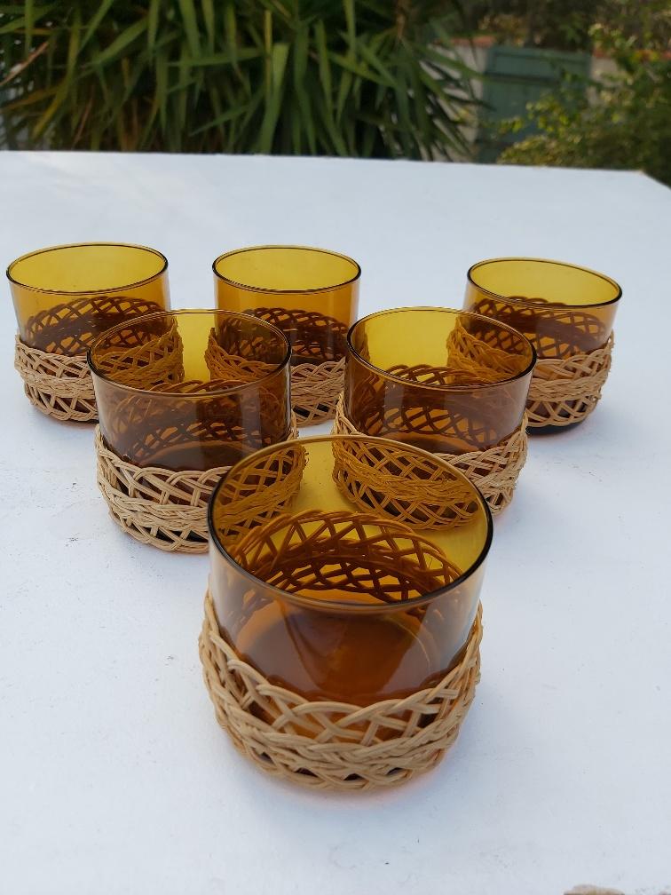 Set de 6 verres ambrés et rotin