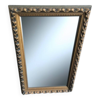 Rectangular mirror in gilded wood