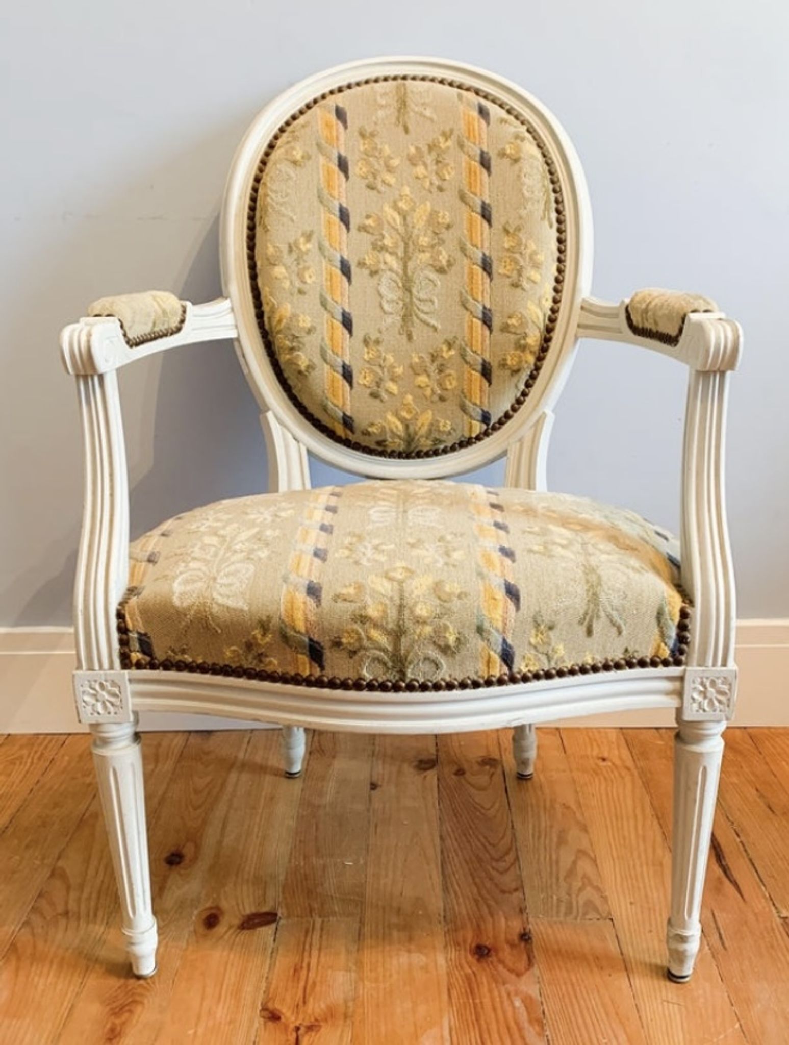 Chair and armchair medallion, Louis XVI style, circa 1950