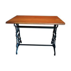 Table pied machine à coudre