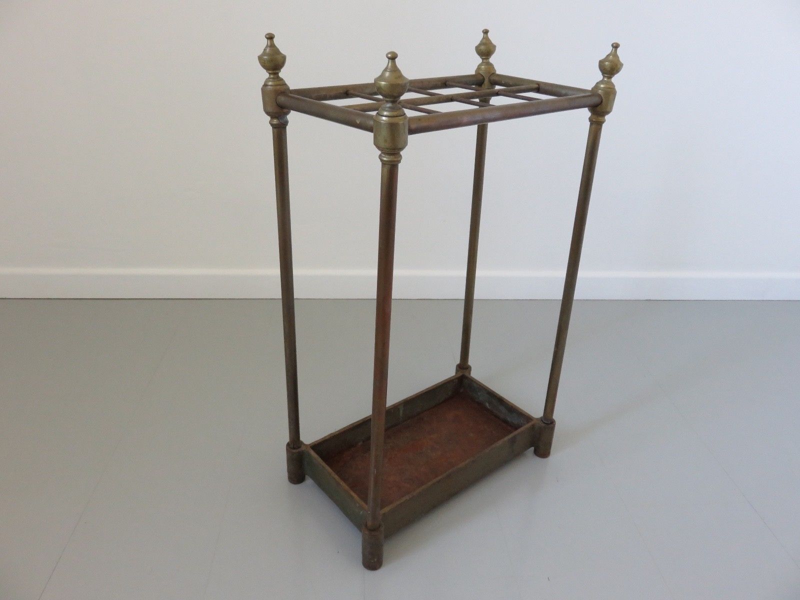 Umbrella rack in brass of the 1900s