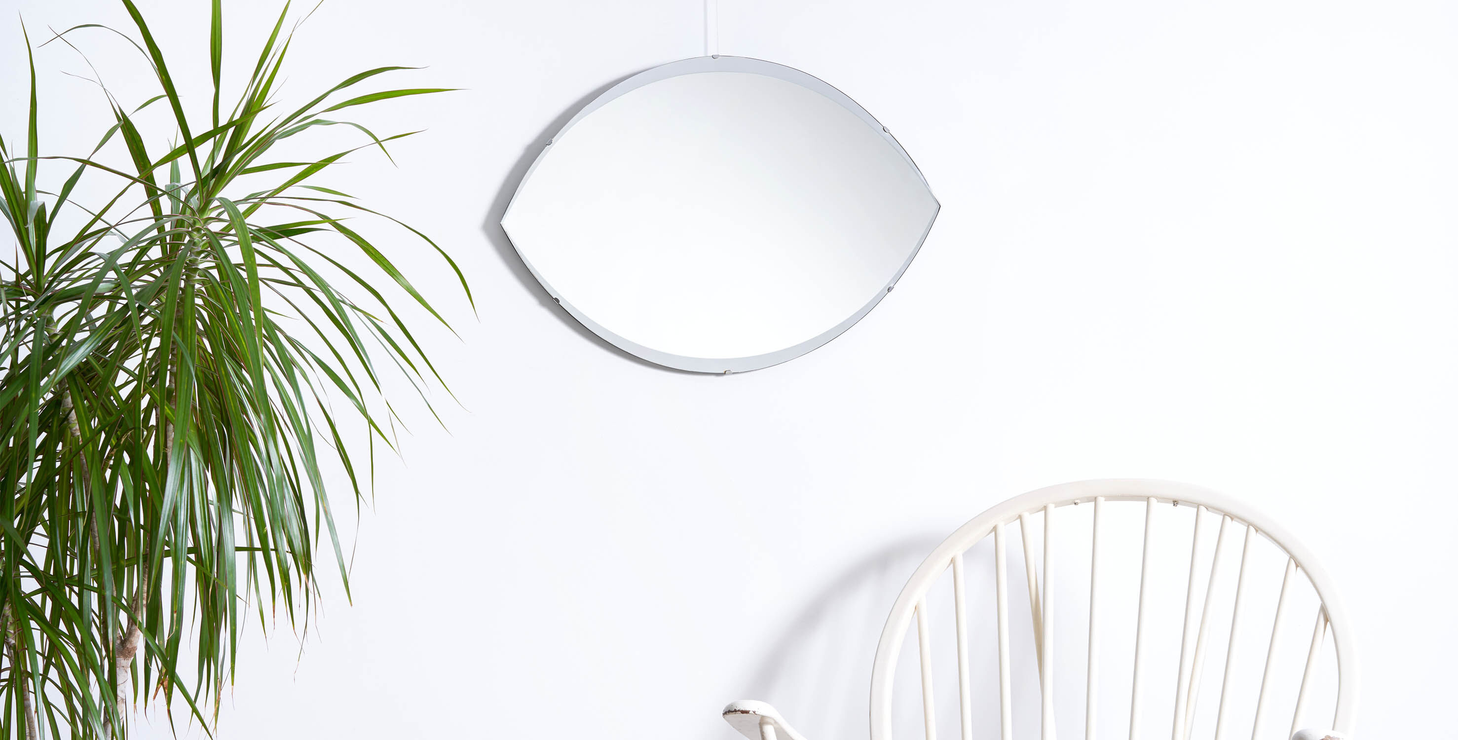 Beveled mirror in the shape of eye 1950 65x46cm