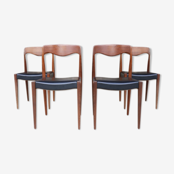 Lot of Scandinavian-style teak chairs