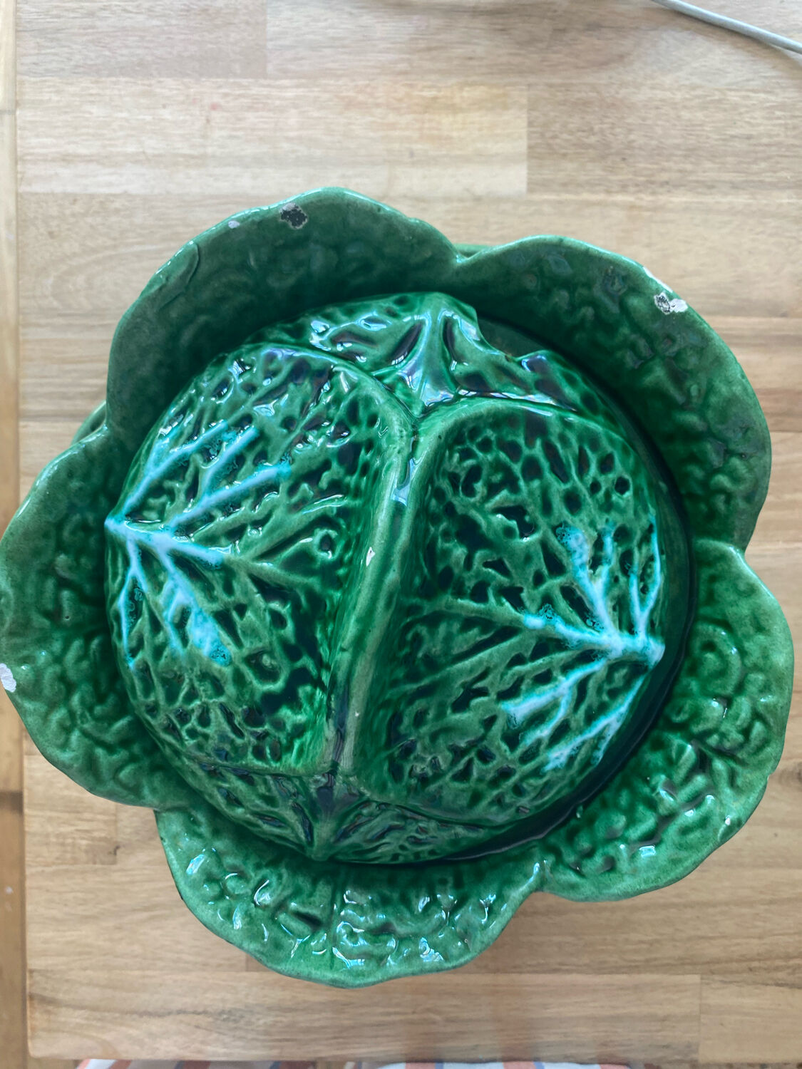 Slurry tureen and its tray