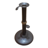 Push candle holder