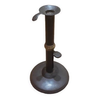 Push candle holder