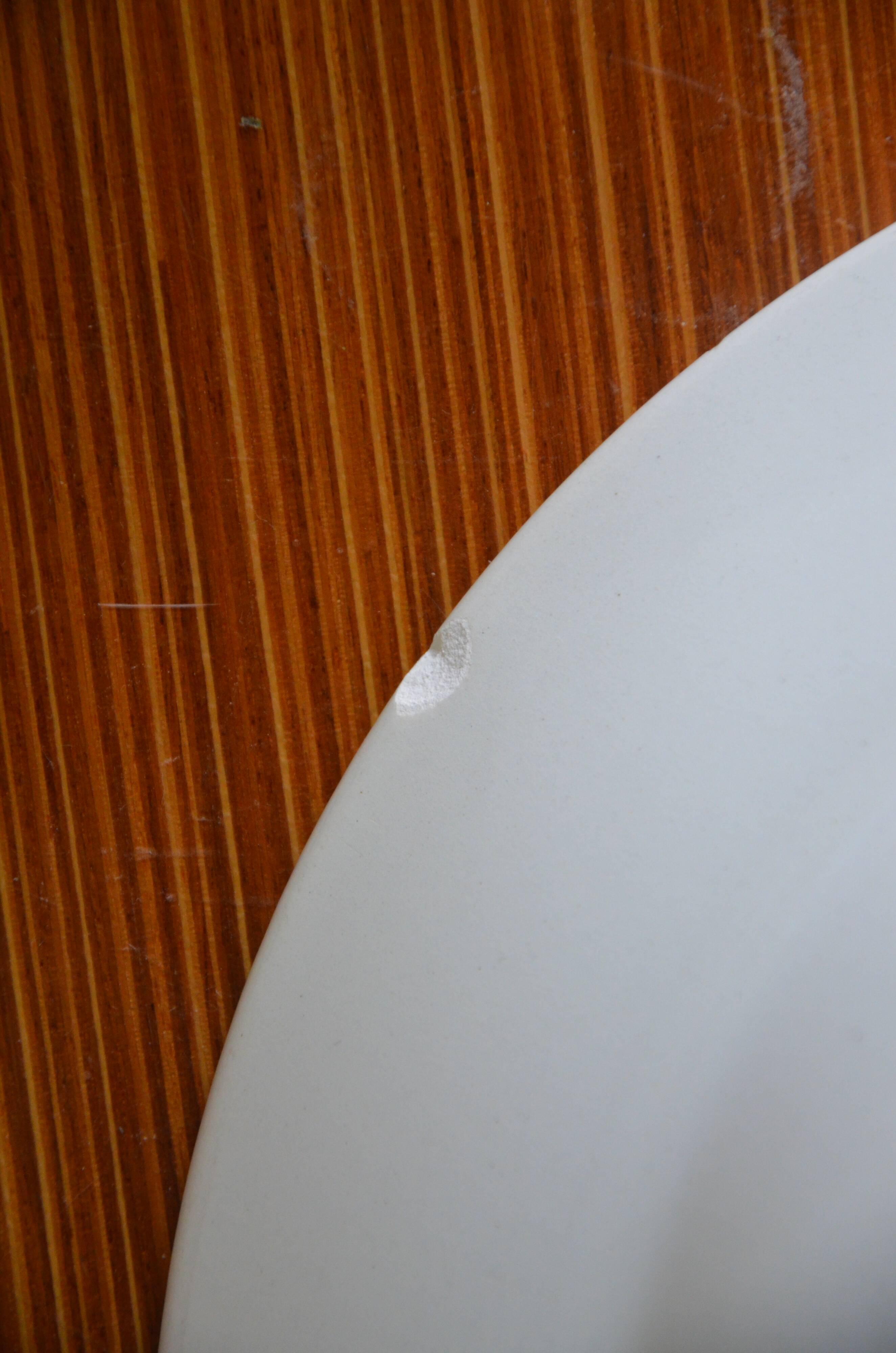 Hollow dish aboard golden flowers