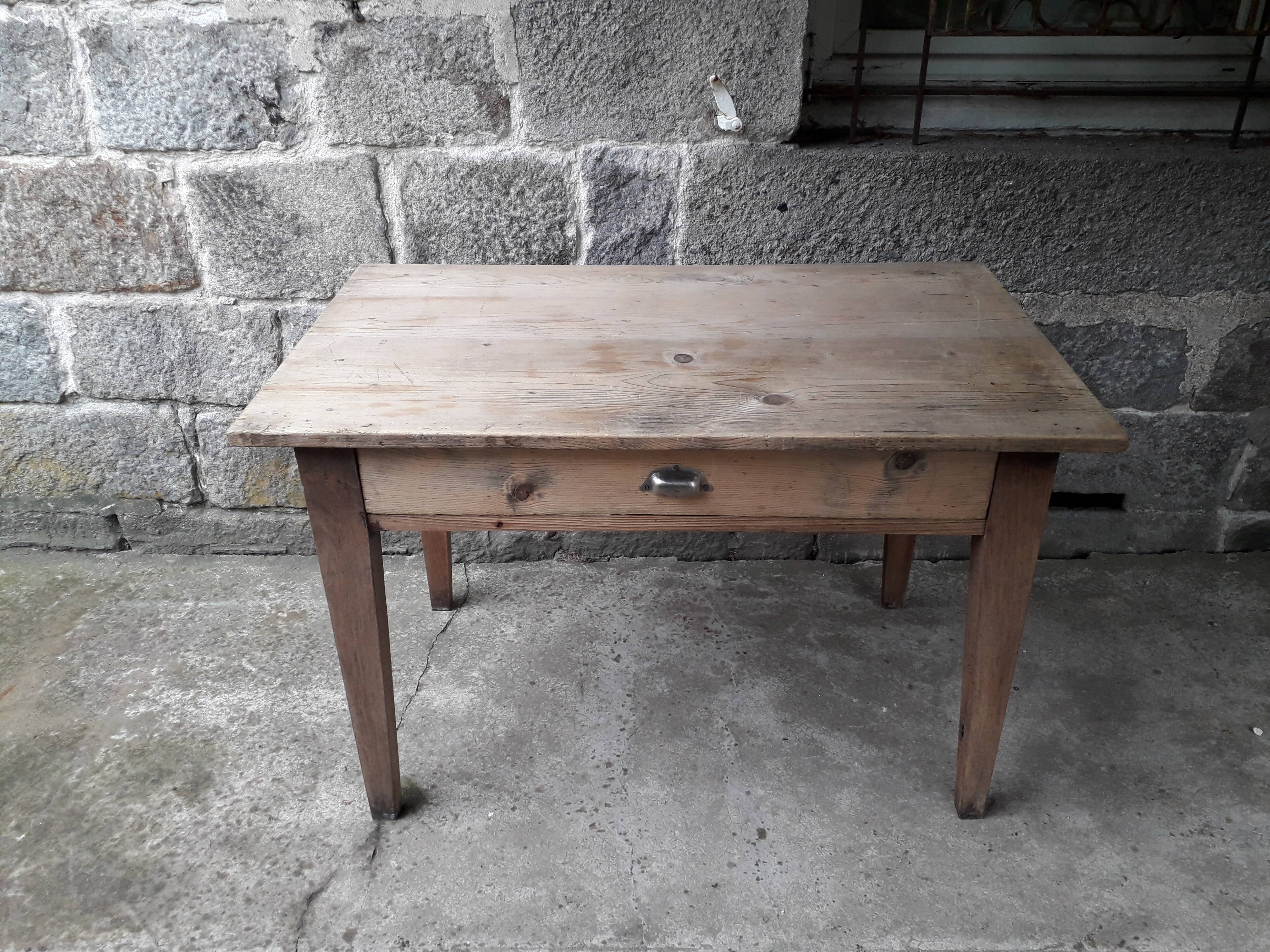 Rustic farmhouse table 115 cm