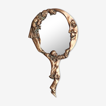 Miroir face à main en bronze décor Pierrot et Colombine