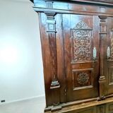 Armoire d’apparat 17e en noyer massif