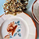 2 assiettes Sarreguemines, décor floral vintage