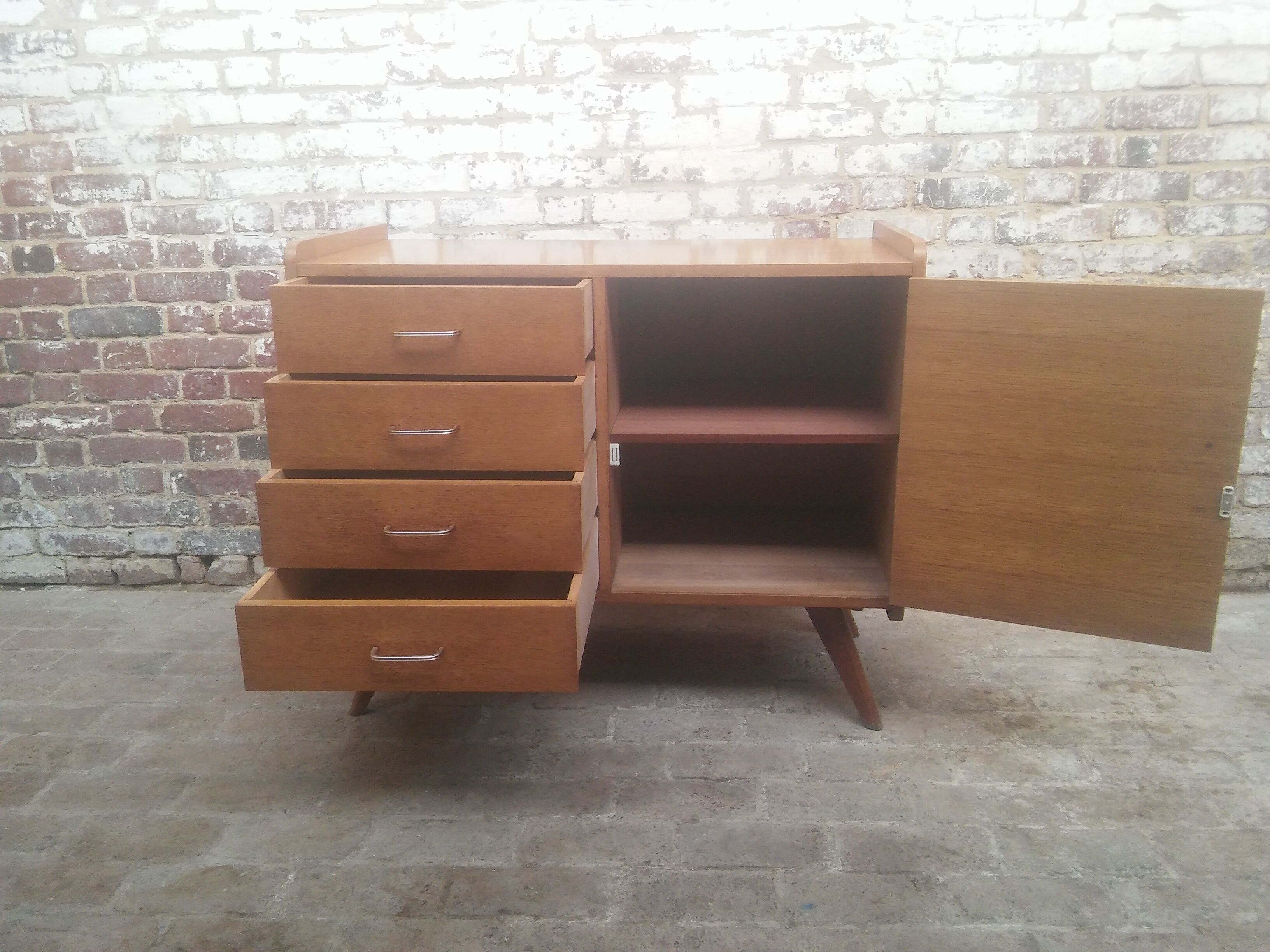 Scandinavian dresser 50/60