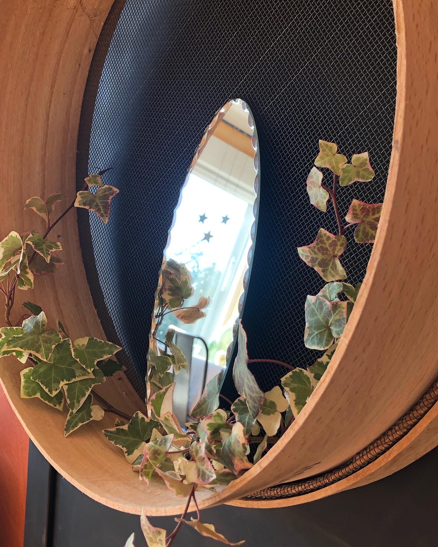 Bevelled oval mirror 25x10cm