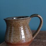 Jug with a milk jug signed, Beceleuf