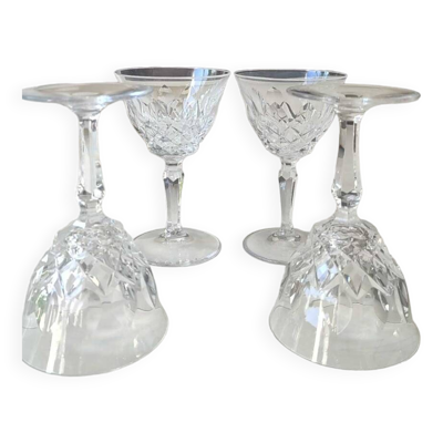 Lot 4 x Verres à Vin blanc à col évasé. Motifs croisillons/Gouttes d eau..