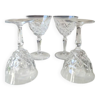 Lot 4 x Verres à Vin blanc à col évasé. Motifs croisillons/Gouttes d eau..
