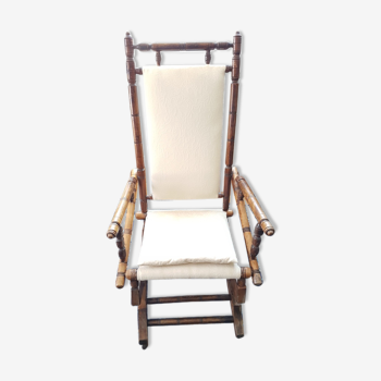 Authentic colonial rocking chair 1900