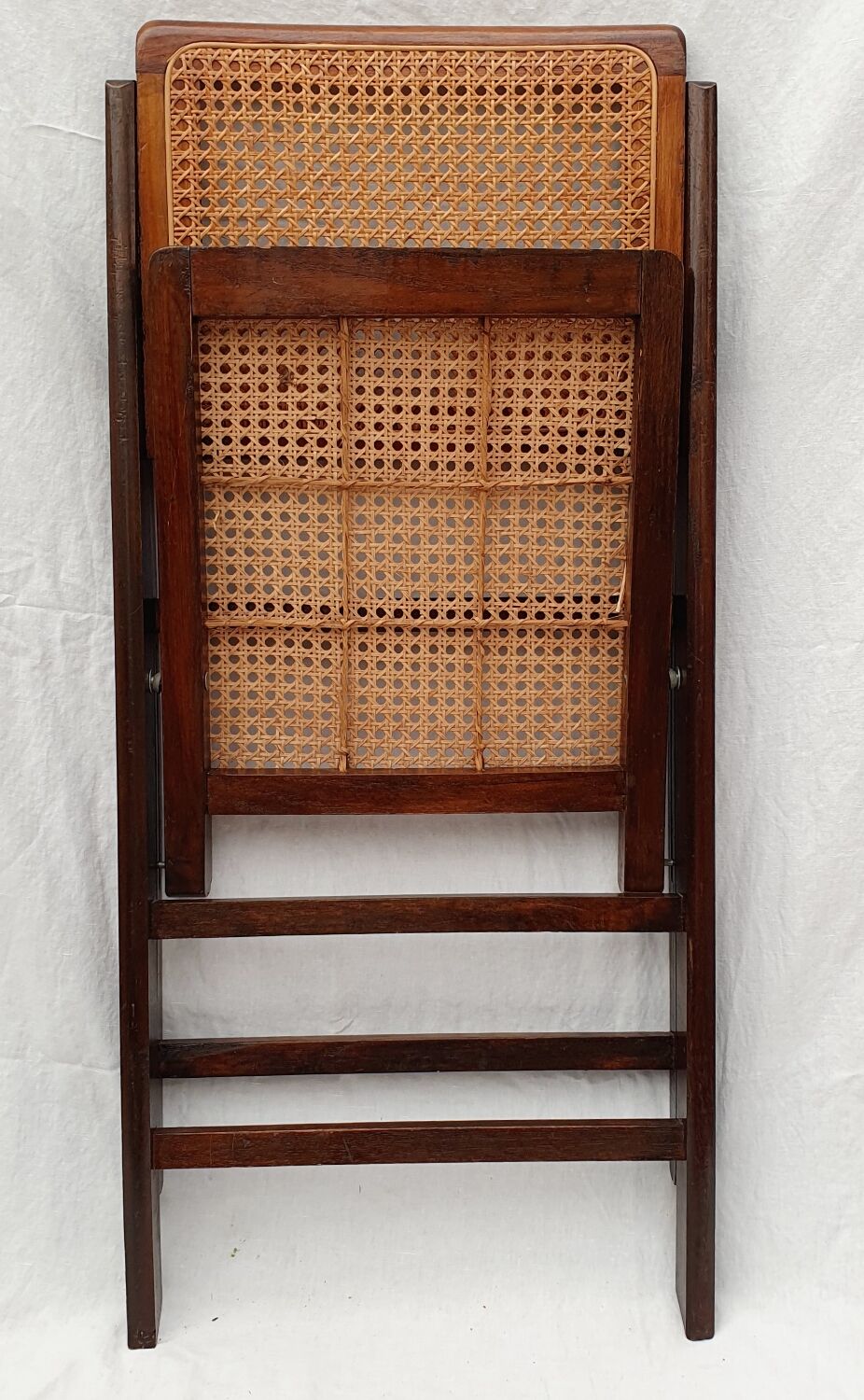 Chaise pliante cannée