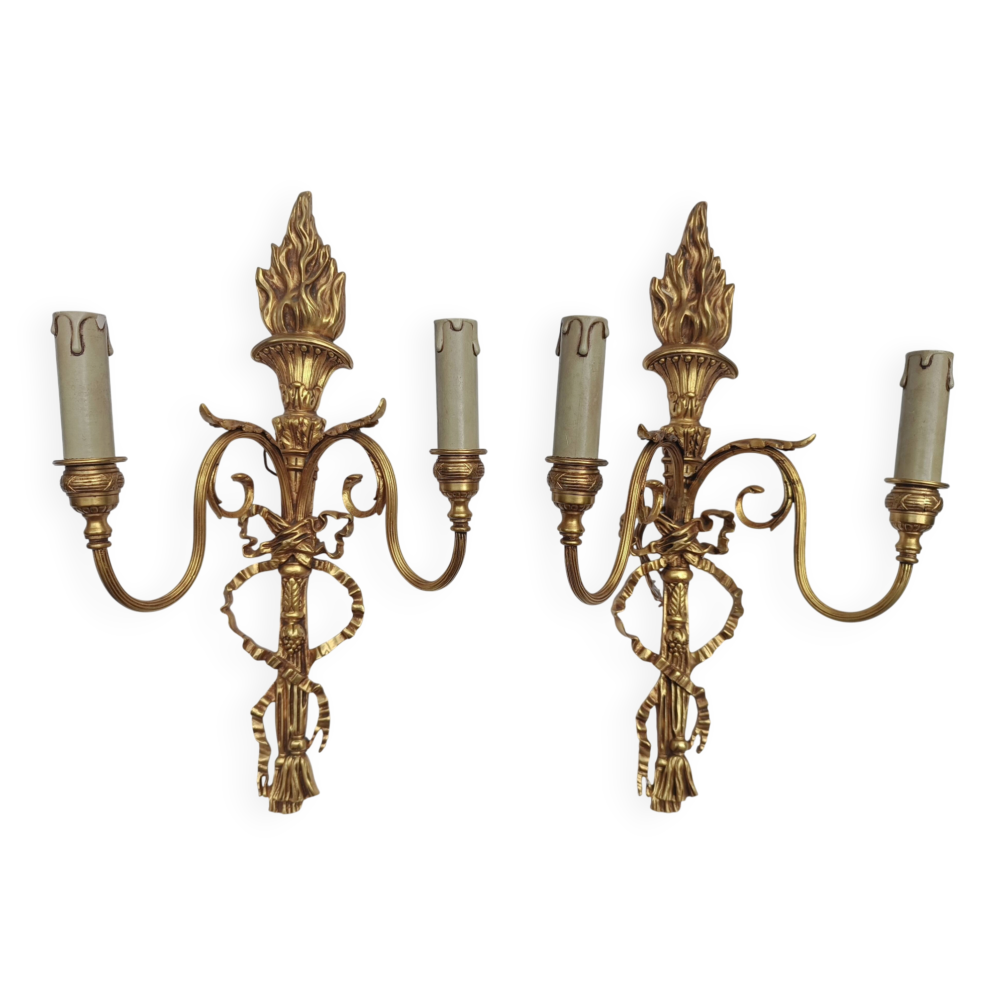 Pair of "torch" wall lights Louis XVI in gilded bronze