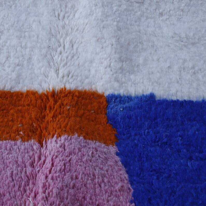 Handmade Moroccan rug 250cm x 150cm