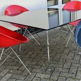 Kartell Glossy Dining Table with 4 Eros Chairs