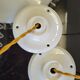 Duo de suspensions en opaline dentelée