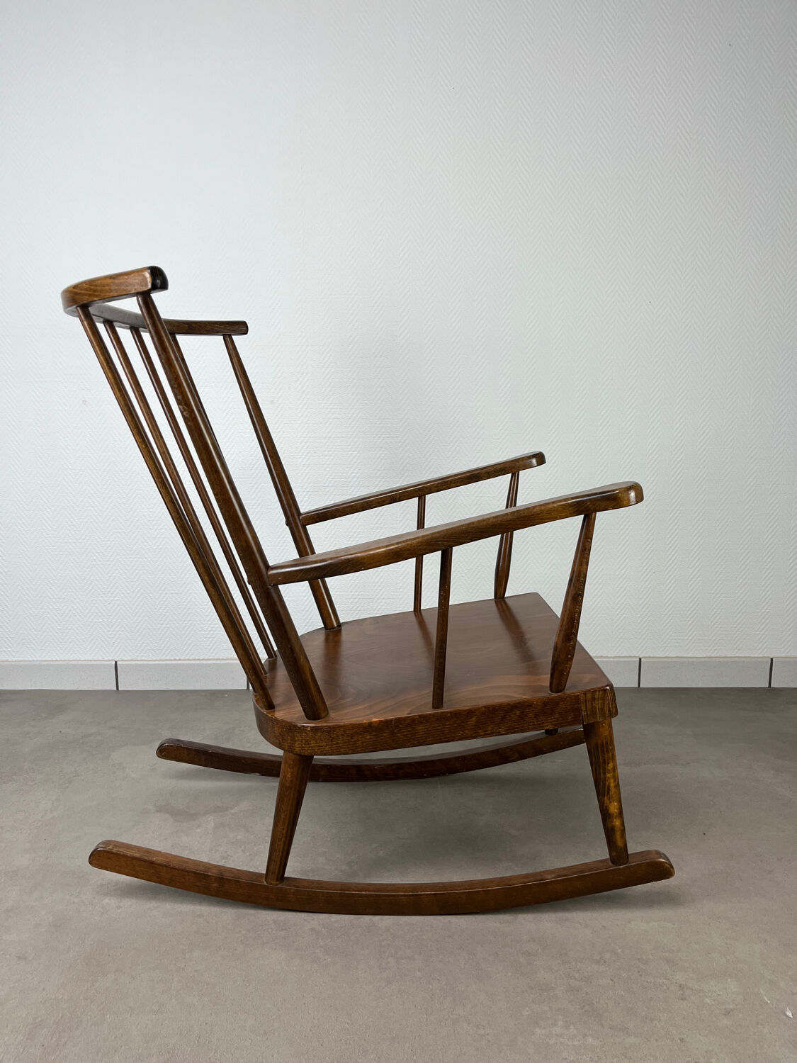 Baumann Rocking Chair Fan