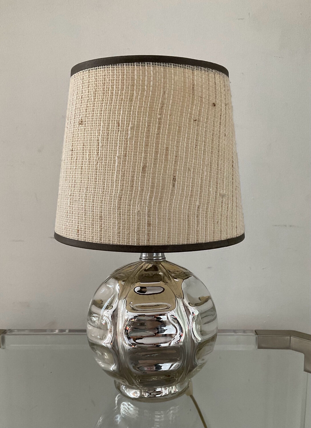 Vintage eglomised glass lamp from the 50s-60s