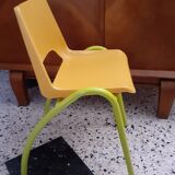Chaise enfant années 70 R. Bontemps