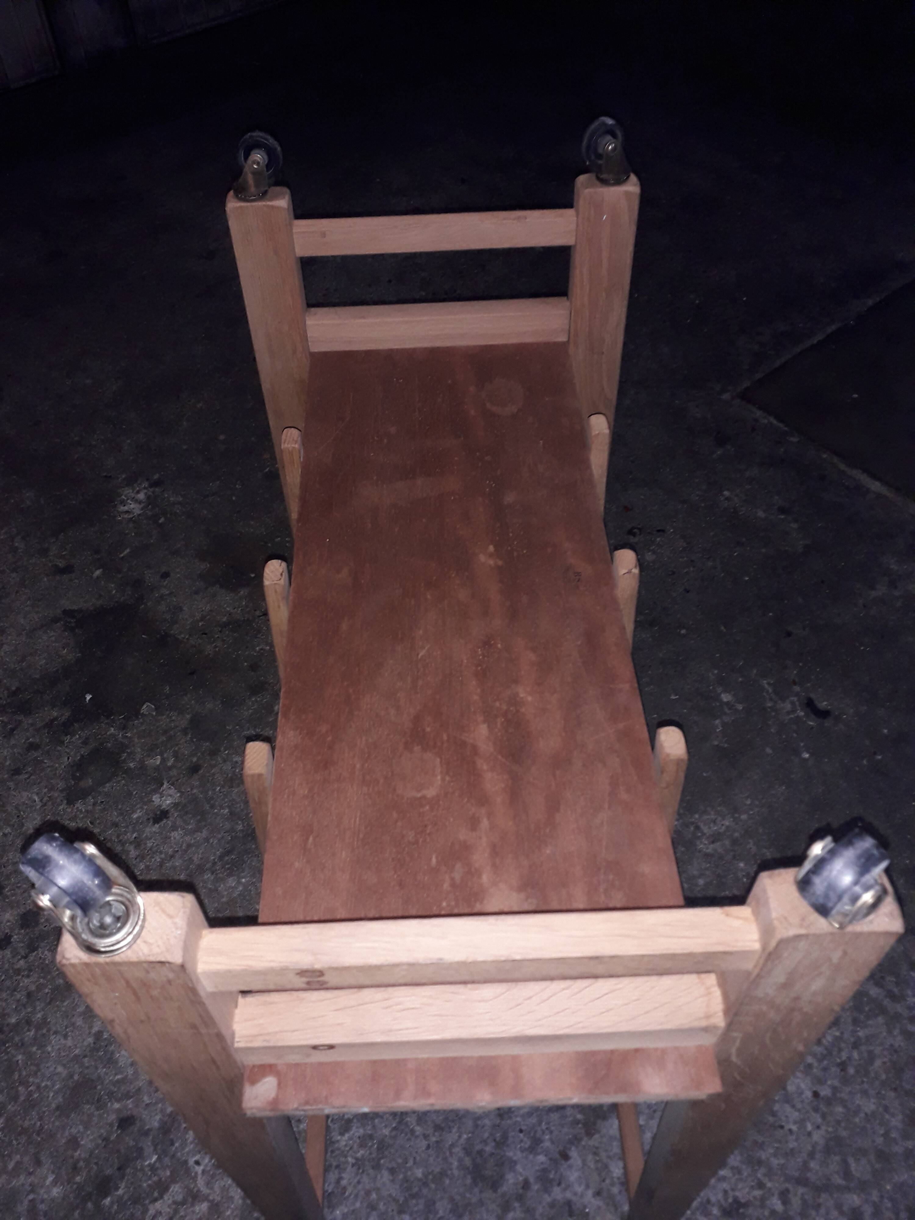 Furniture store the engraving