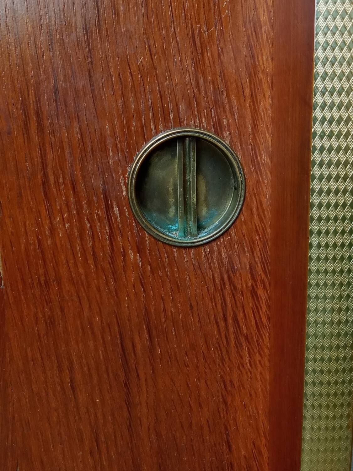 Vintage sideboard with compass feet