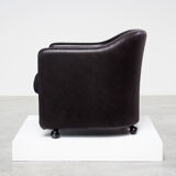 Eugenio Gerli two lounge chair from the 142 Tecno 1960 series