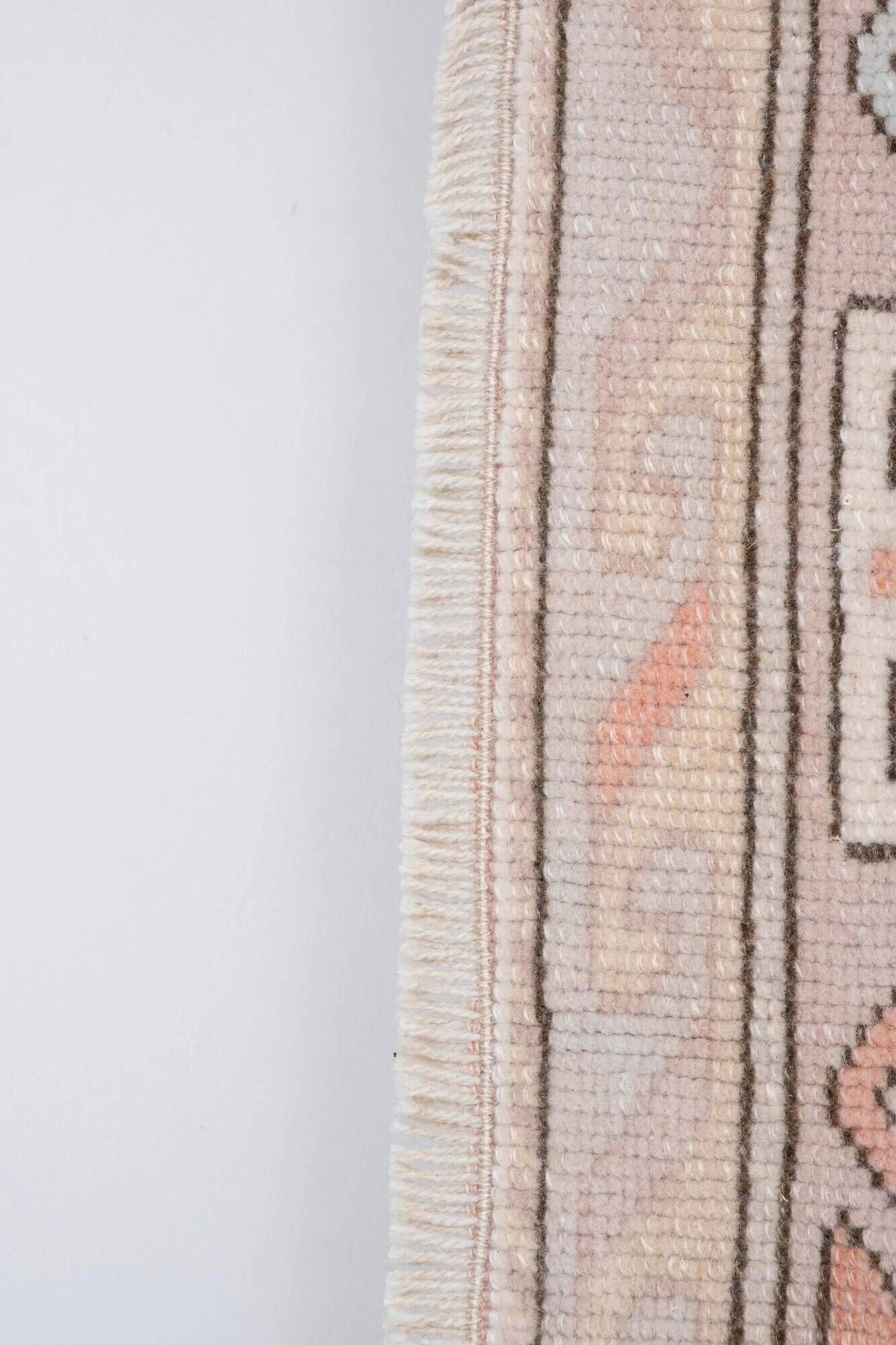 Vintage Turkish Oushak rug 173x235 cm