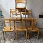 Série de 6 chaises XXème en chêne verni