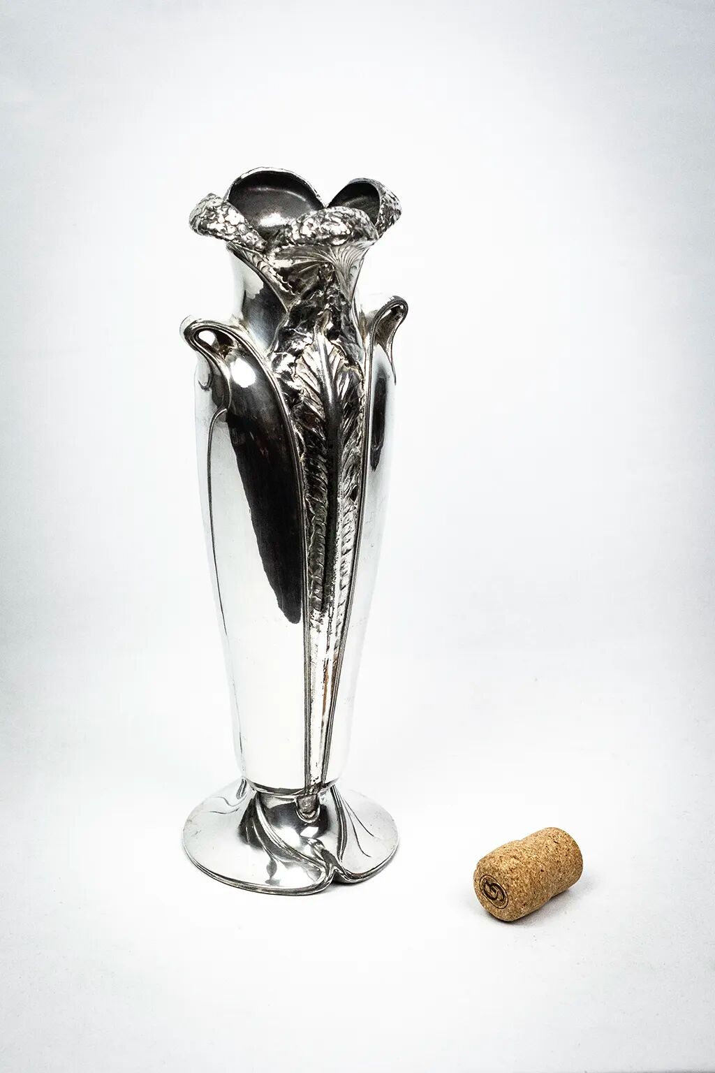 Ombelle vase in silver-plated metal — Art Nouveau Gallia, Christofle, 1904