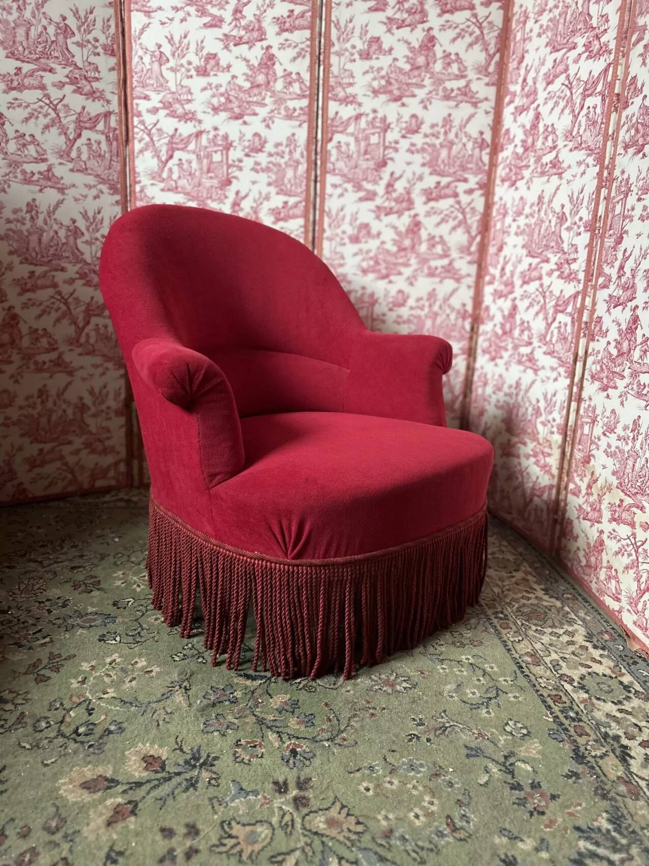 Napoleon III crapaud armchair in deep burgundy velvet