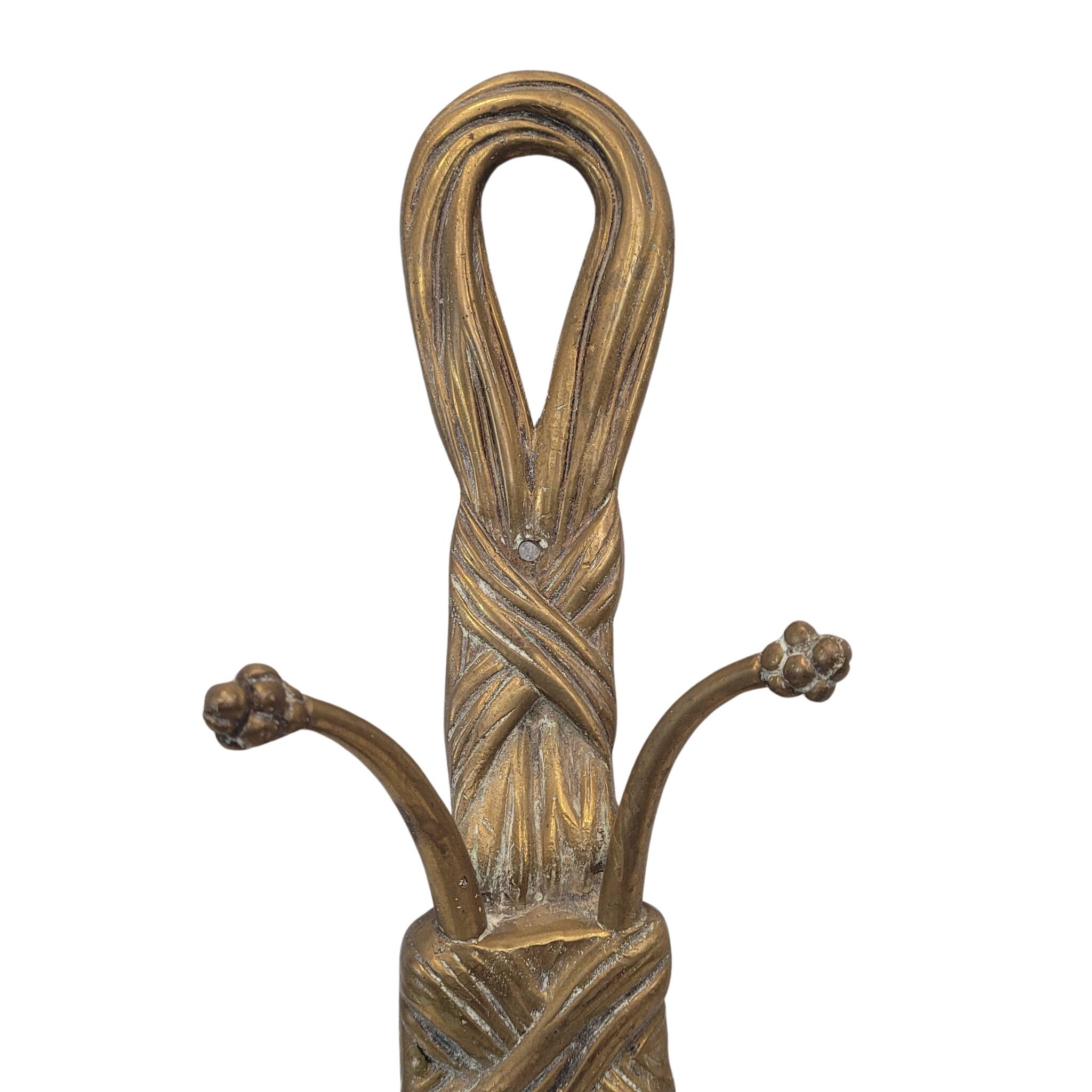 Applique en bronze style Louis XVI, France vers 1900