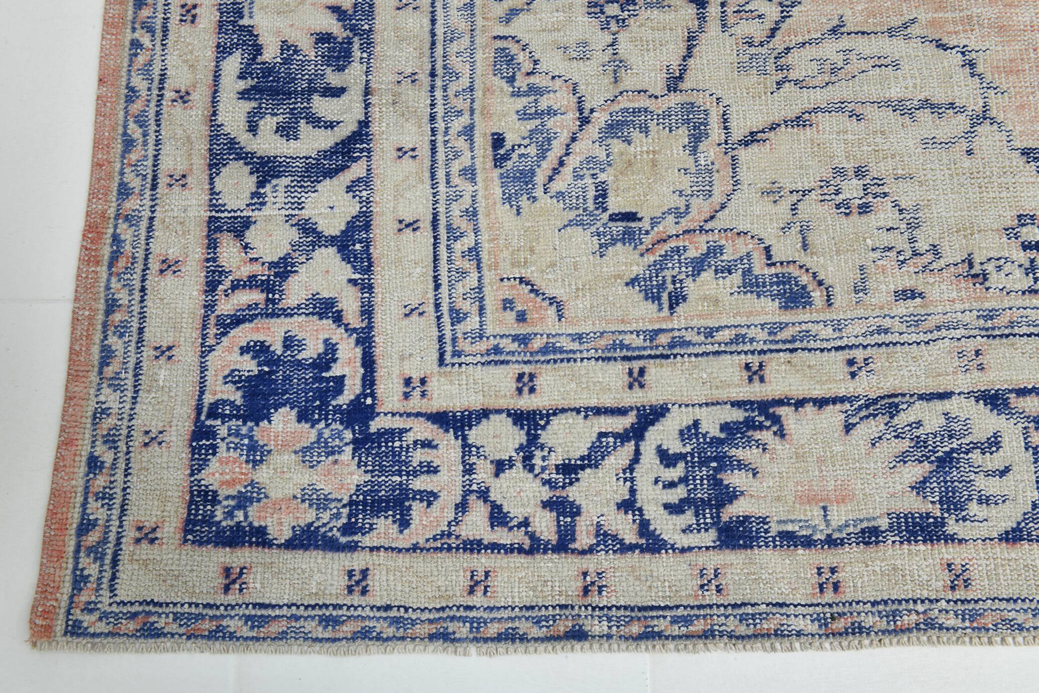 9x12 Pale Red & Blue Vintage Persian Rug, 275x353Cm