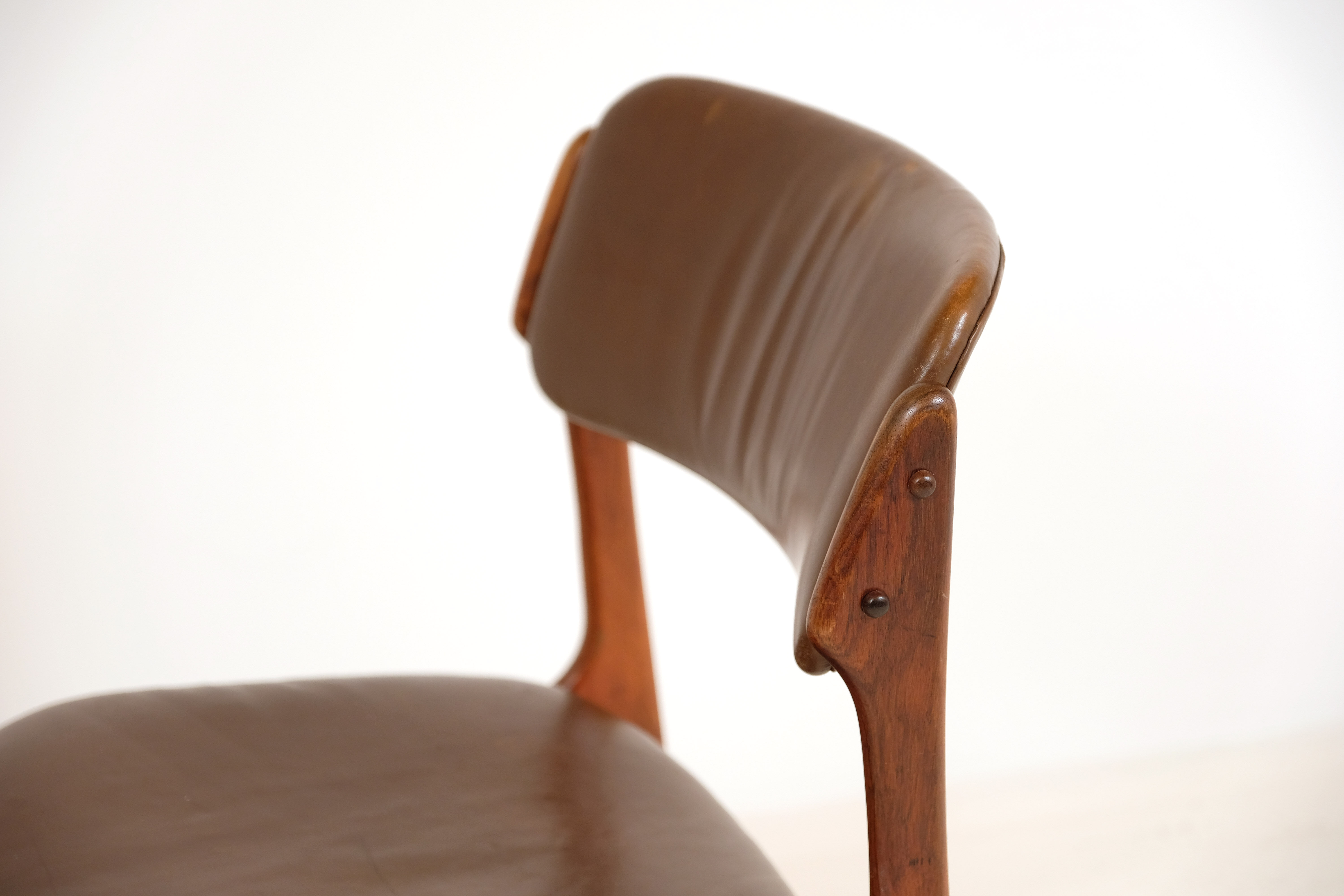 Rosewood and leather chair by Erik Buch for Oddense Maskinsnedkeri 1960