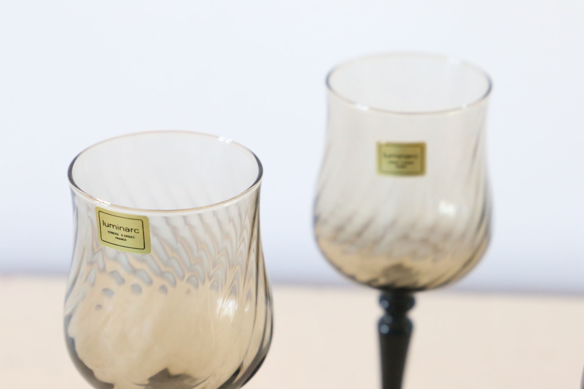 Set of 4 luminac smoked grey, French